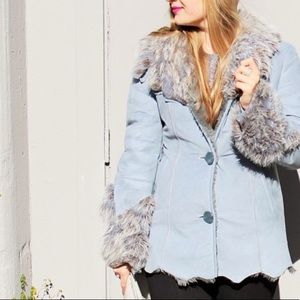 Faux fur collar blue winter jacket coat mob wife aesthetic